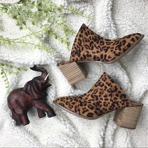 Dolce Vita Trigger Leopard Mules